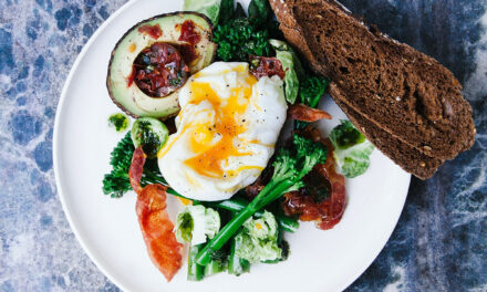 How To Prepare A Balanced & Healthy Breakfast