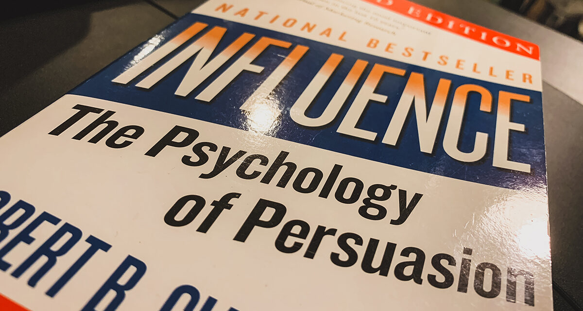 influence the psychology of persuasion robert b cialdini ph d