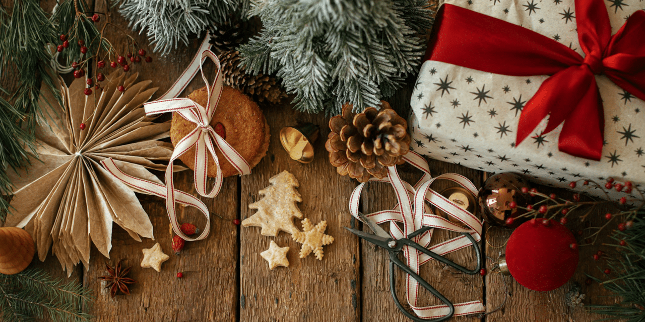 Preparing for the Holidays: Why Early December Is the Perfect Time to Declutter